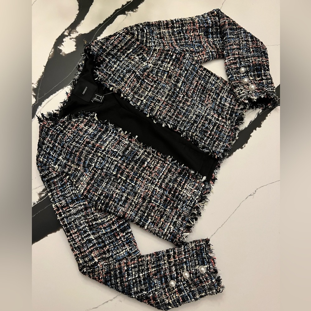 New + unworn | Frayed tweed cropped blazer | size: medium | skirt available also